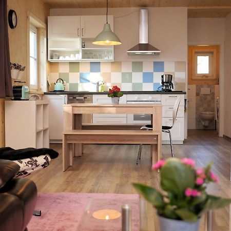 Linden  Heidis Ferienwohnung מראה חיצוני תמונה