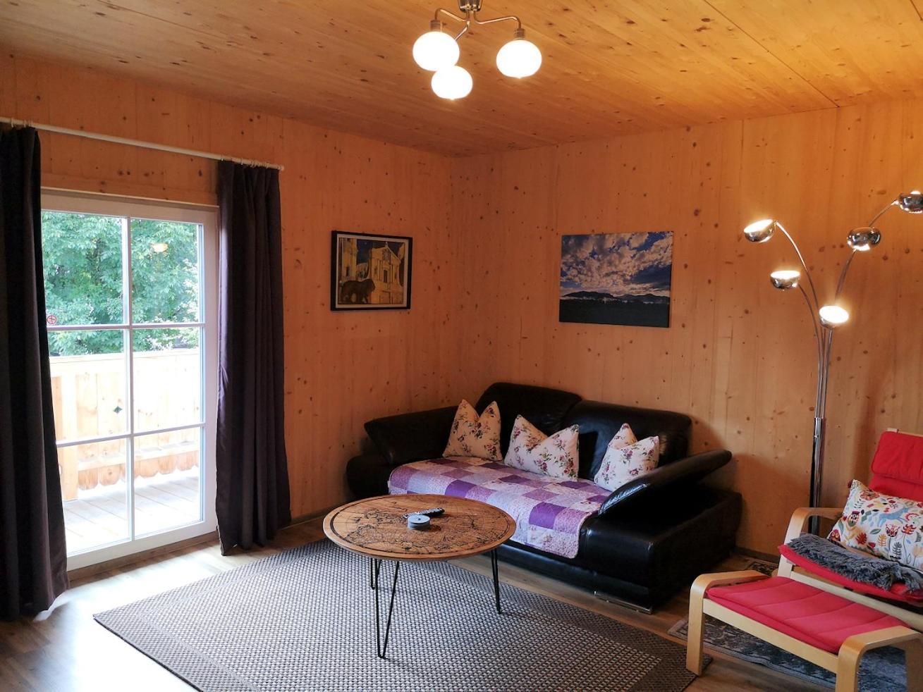 Linden  Heidis Ferienwohnung מראה חיצוני תמונה